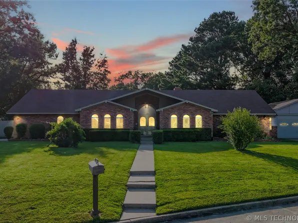 2701 Jefferson Ct, Muskogee, OK 74403