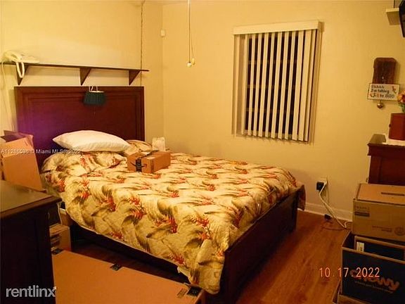 4th image of 1817 Southwest St #11