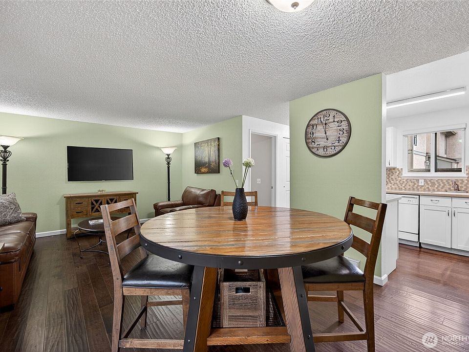 1st image of 10037 NE 138th Place #D2