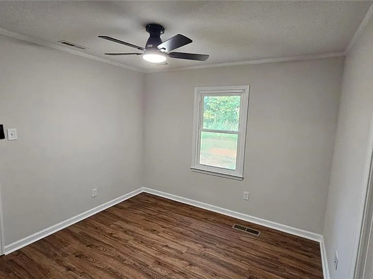 471 Perkins Cir — Photo 16