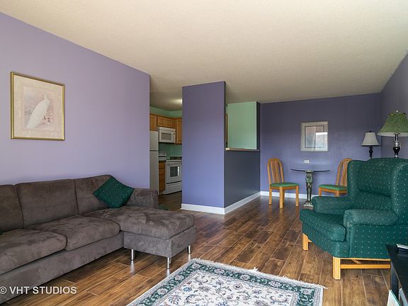 3rd image of 5550 Astor Ln Unit 319