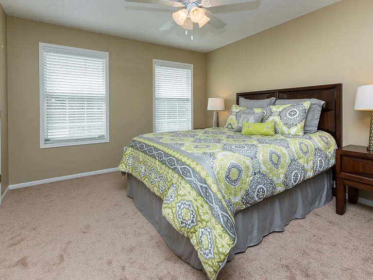 Ashworth Pointe & Foxboro Townhomes — Photo 14