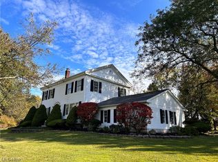 17107 Ravenna Rd, Chagrin Falls, OH 44023