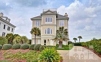 3rd image of 538 Beach Road N