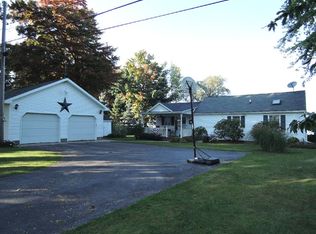 5575 Centenary Shrs, Sodus, NY 14551