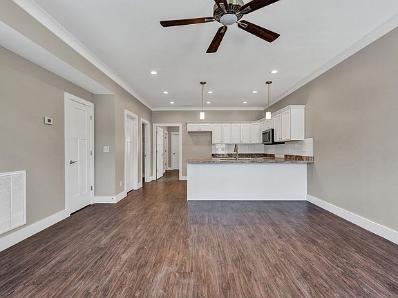 4th image of 1722 Arbor Hills Dr SE #10
