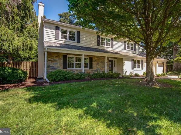 2500 E Meredith Dr, Vienna, VA 22181