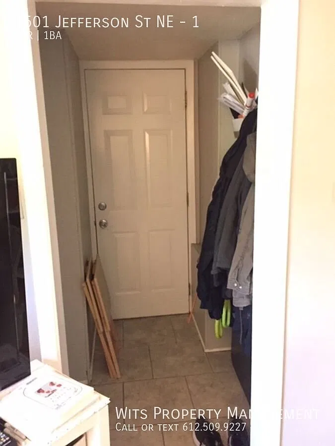 3 bedroom duplex apartment in NE Minneapolis — Photo 2