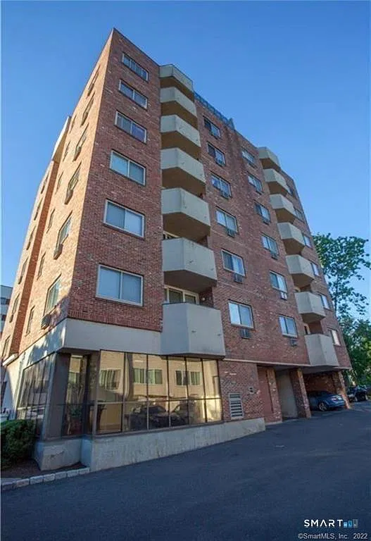 1 bed, 1.0 bath, 760 sqft, $2,450 — Photo 1