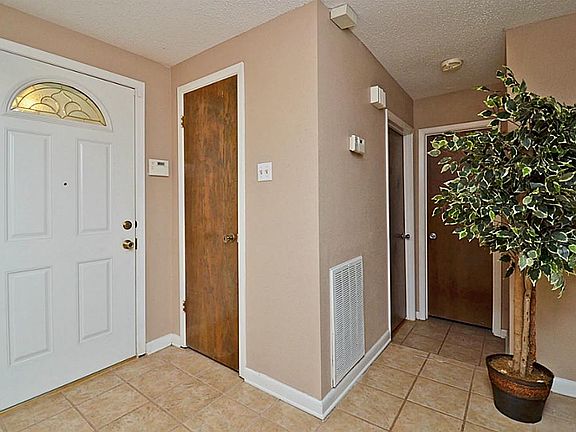 3rd image of 16219 Deer Lick Dr