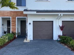 10938 SW 235th St #10938, Homestead, FL 33032