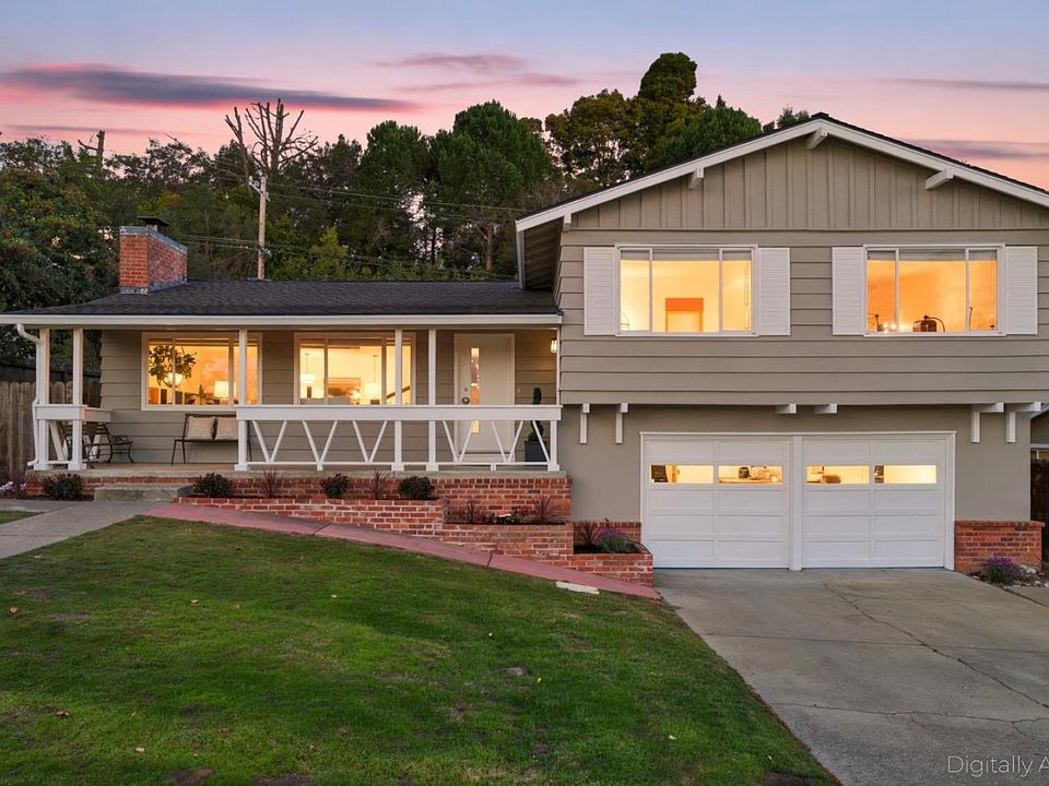1st image of 3722 Red Oak Way
