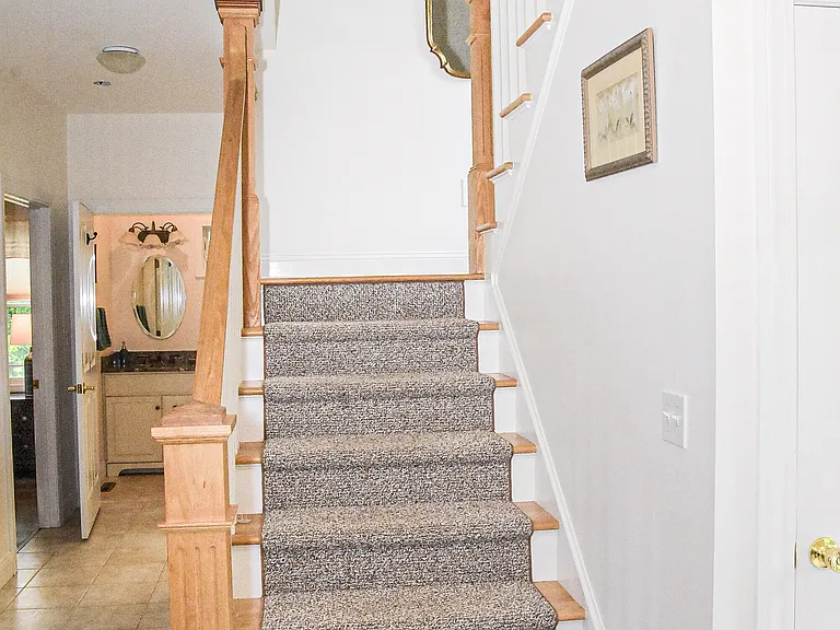 12 Westover Ln — Photo 69