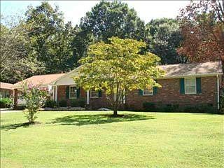 2nd image of 505 Royal Oak Dr
