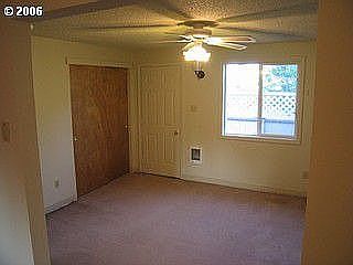 Master w/ backyard exit