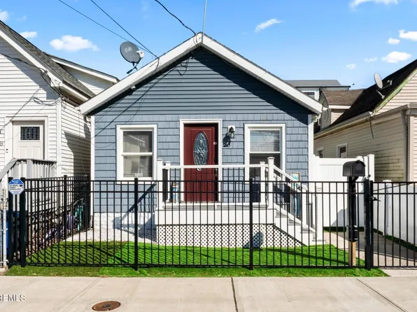 20 Highland Avenue, Keansburg, NJ 07734