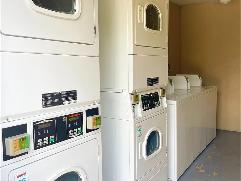 Allegro Apartments — Photo 15