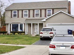 333 Cedarbrook Rd, Naperville, IL 60565