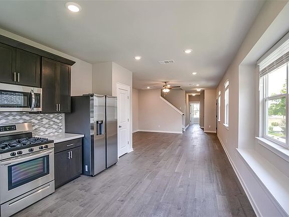 5th image of 601 Dusky Sap Ln #D