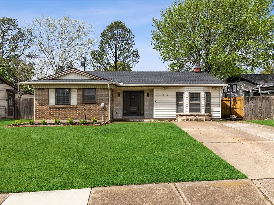 2913 Douglas St, Irving, TX 75062 Zillow