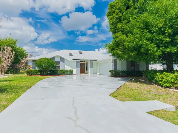 5400 NW Emblem Street, Port St Lucie, FL 34983