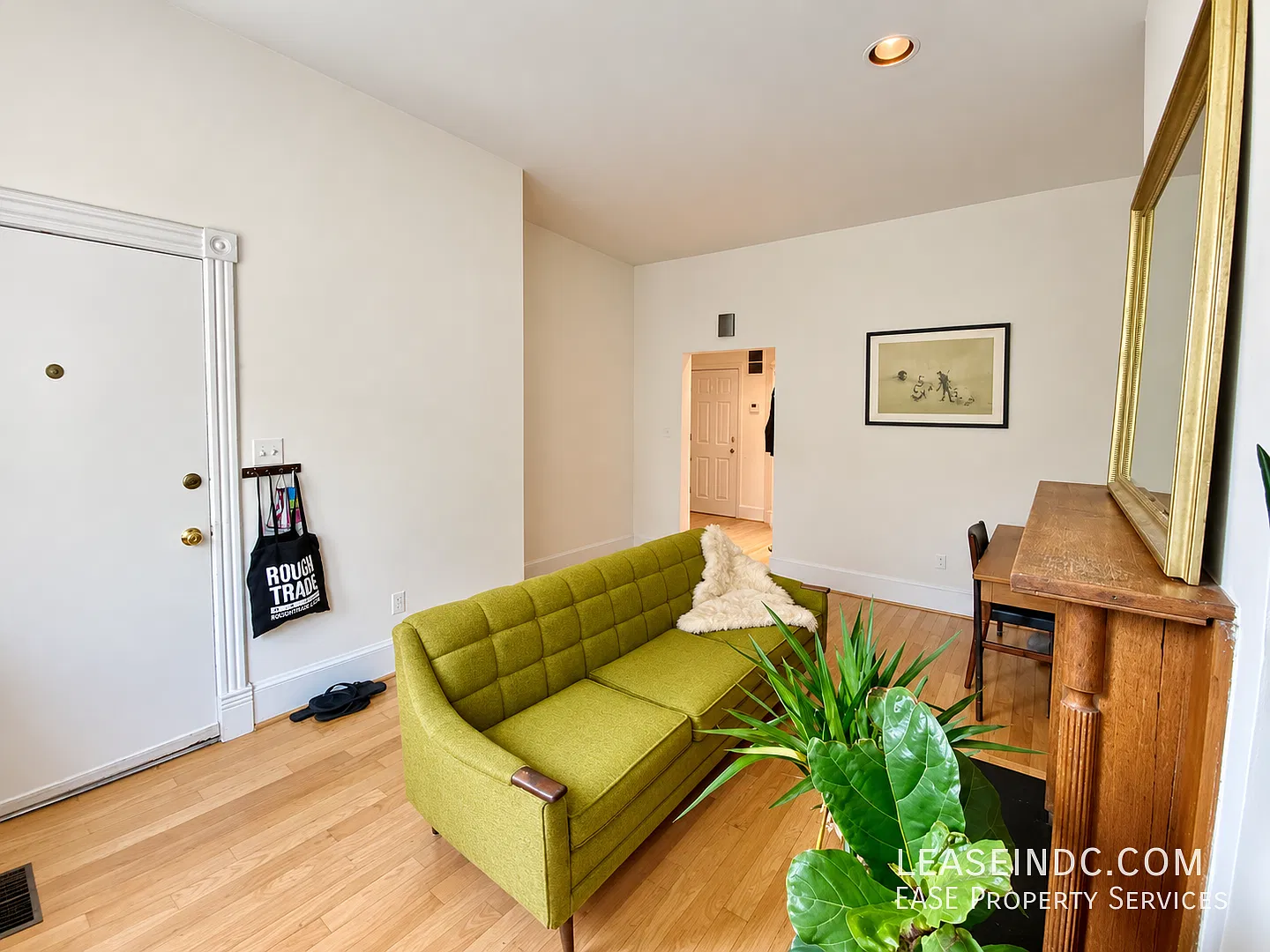 2 bed, 1.5 bath, 1500 sqft, $3,925 — Photo 4