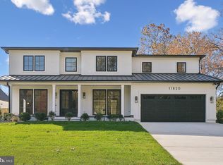 11820 Gainsborough Rd, Potomac, MD 20854