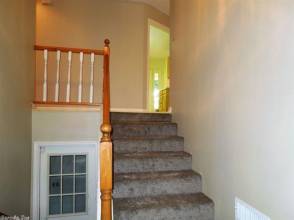 3rd image of 127 Sandalwood St