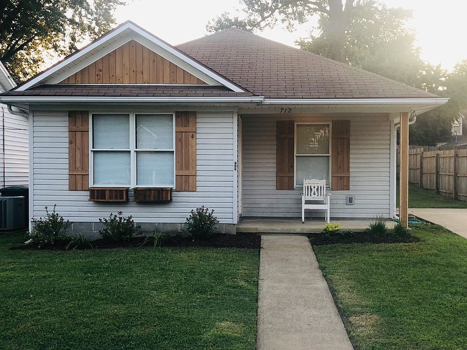 1st image of 712 Clay St