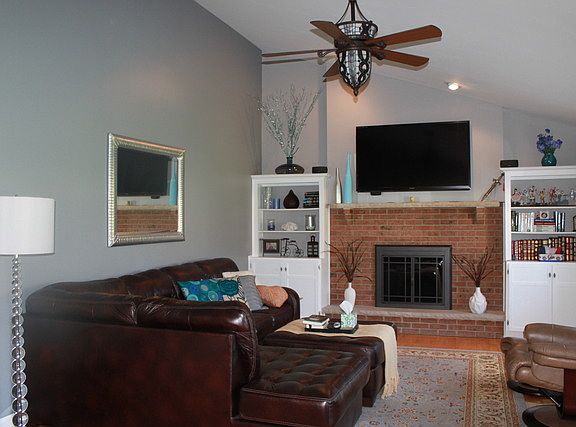 3rd image of 1112 Greeley Dr