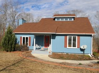 2919 N Bayshore Dr, Seneca, SC 29672