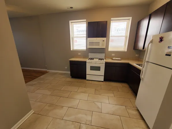 1532 W 18th Pl #2R, Chicago, IL 60608