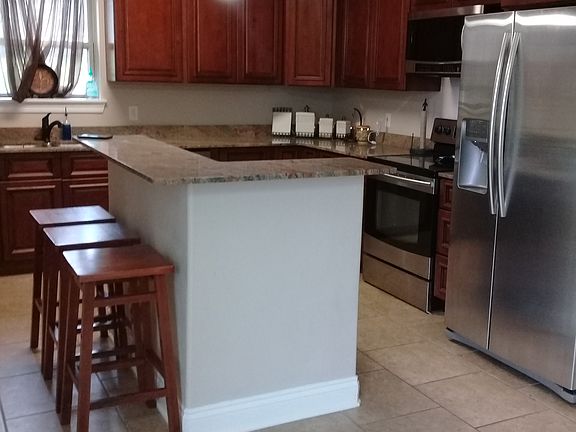 4th image of 382 Butler Rd