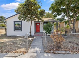 2261 S Nicholas Avenue, Fresno, CA