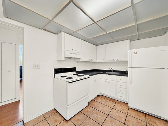 4th image of 134 Salamanca Ave #14B