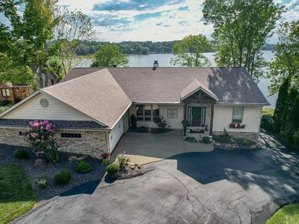 449 S Balthazar Dr, Santa Claus, IN 47579