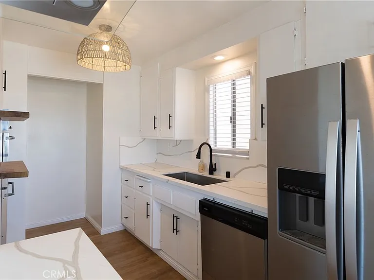 5267 E Ocean Blvd #3 — Photo 8