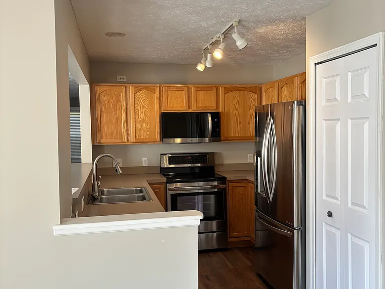1150 Chapman Ln #40 — Photo 12