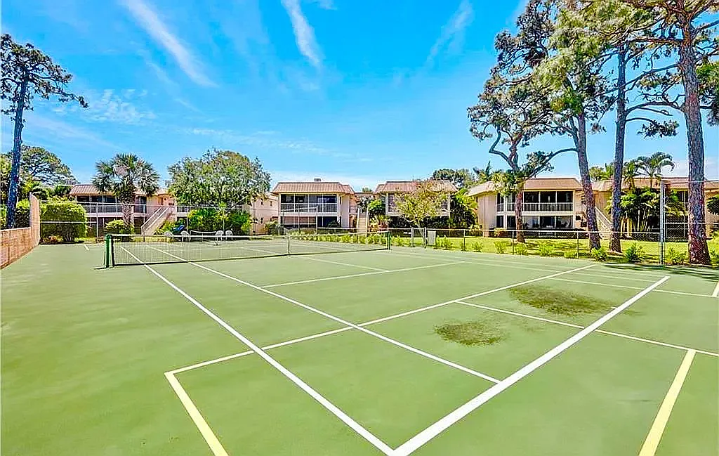 2 bed, 1380 sqft, $2,200 — Photo 4
