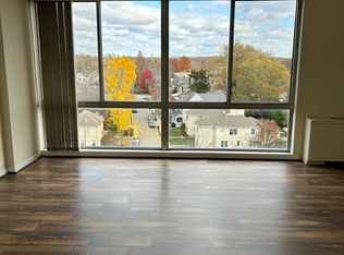 2401 Pennsylvania Ave APT 817, Wilmington, DE 19806