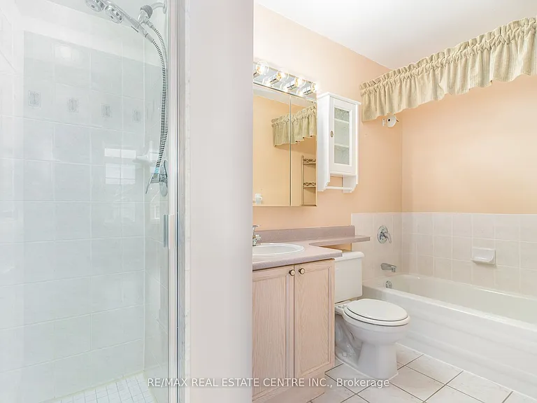 2301 Parkhaven Blvd #410 — Photo 12