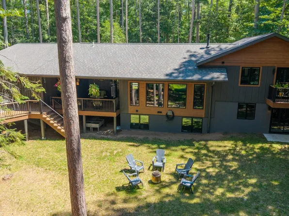 4253 Circle Dr, Rhinelander, WI 54501