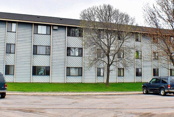 5th image of 3505 9th Ave W #1