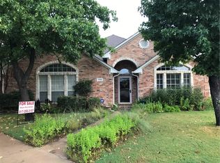 755 Shady Tree Ct, Burleson, TX 76028