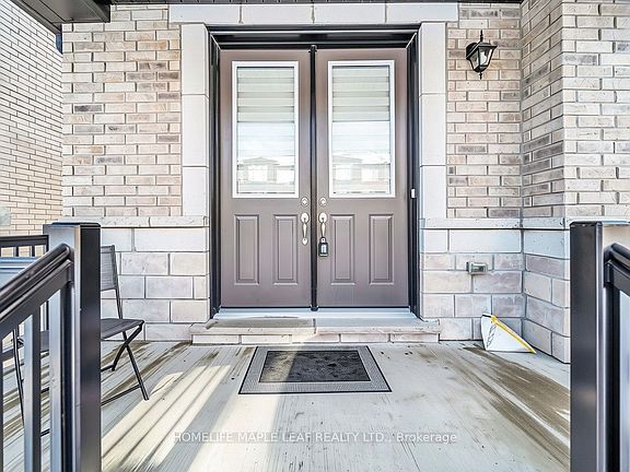 2nd image of 32 Camino Real Dr