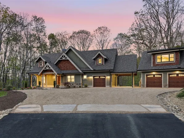 826 New Settlers Way, Glenville, NC 28736