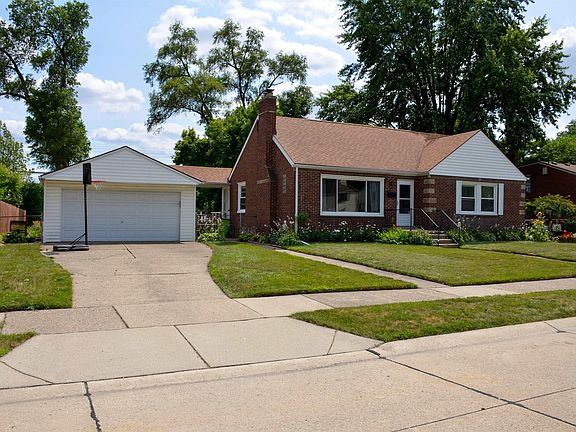 2nd image of 8474 Harding Ave
