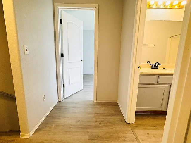 4556 NE 119th Ave #9 — Photo 16