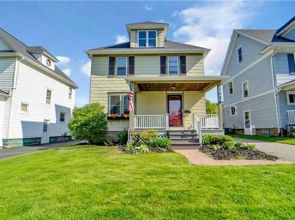 16 Deland Park A Park #A, Fairport, NY 14450