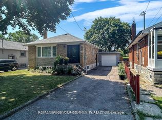 41 Shropshire Dr #BASEMENT, Toronto, ON